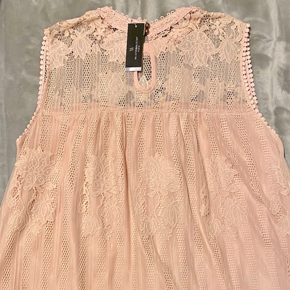 Beautiful vintage blush rose lace tunic blouse.